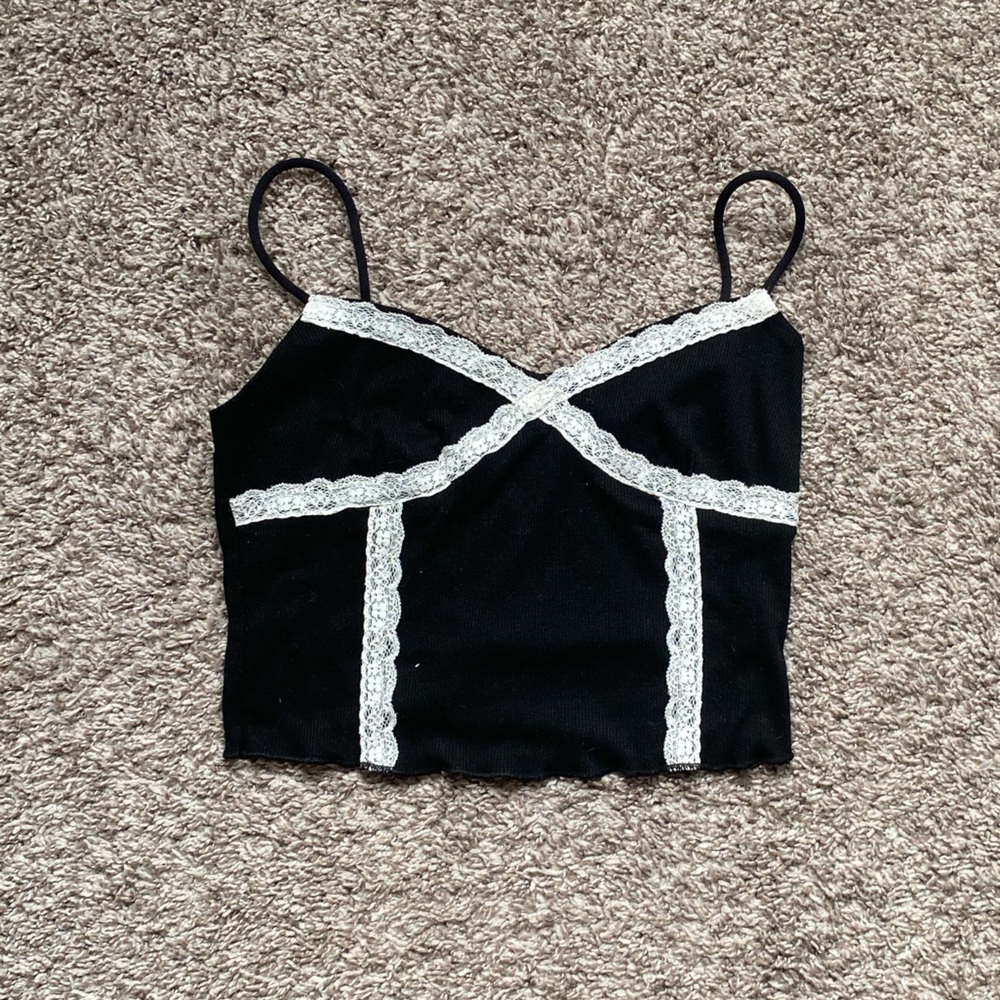 Lace Detail Crop Top
